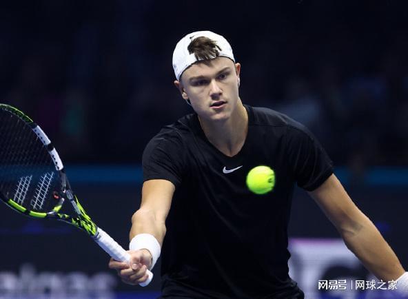 在客场击败 在客场击败